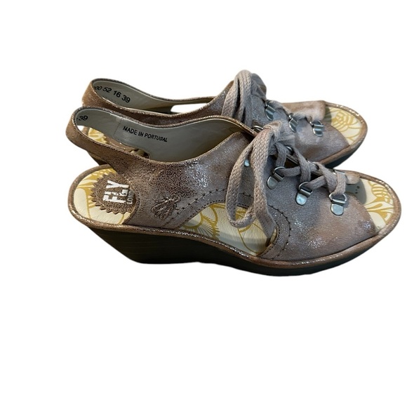 Fly London Yifa Metallic Silver Gold Open Toe Platform Wedge Sandals Y2K Size 8 - Picture 3 of 12